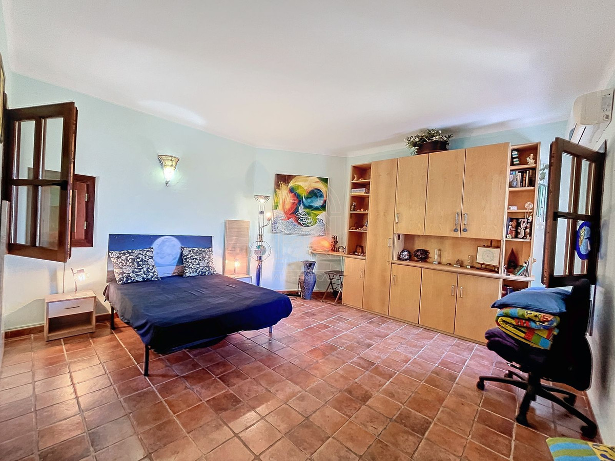 Te koop Finca - Cortijo Costa Del Sol Comares € 324.000,-