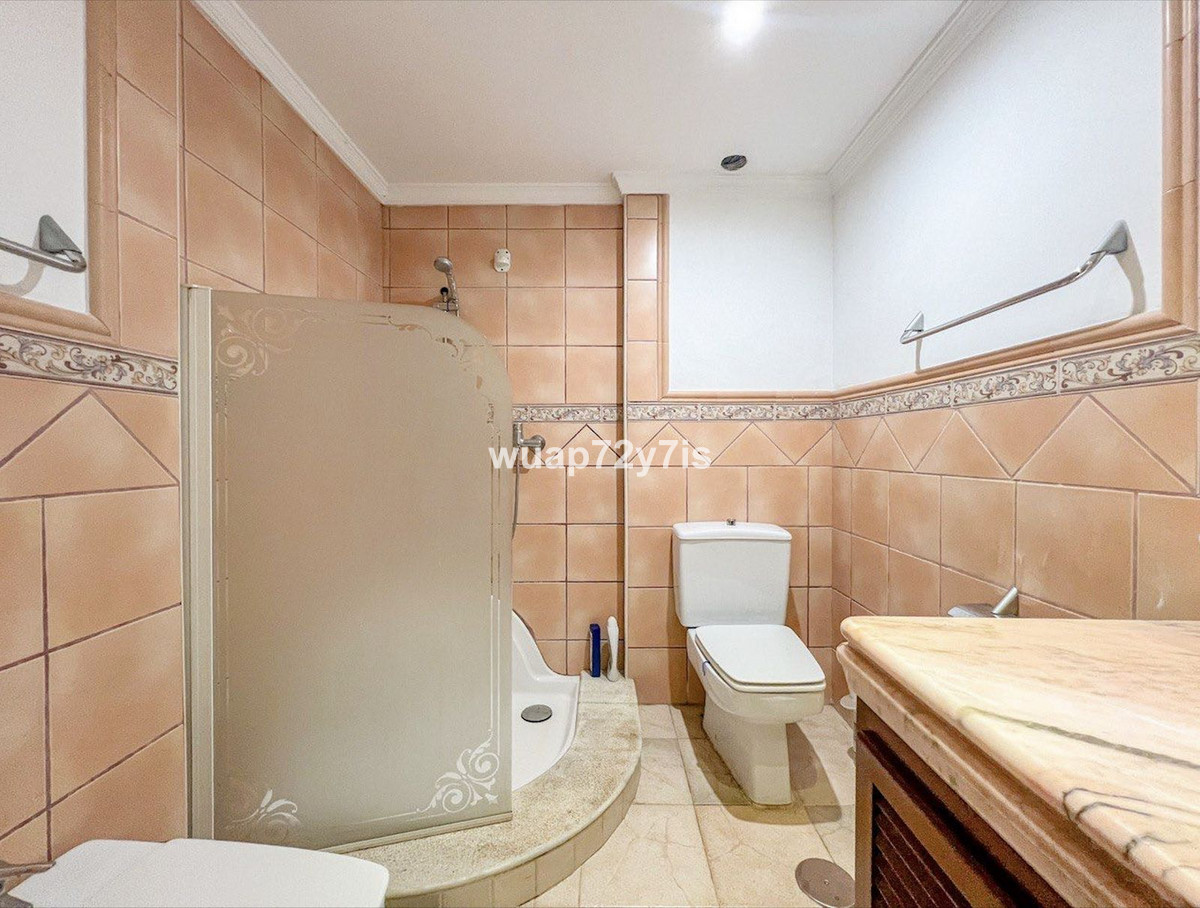 Te koop Herenhuis Costa Del Sol El Paraiso € 675.000,-