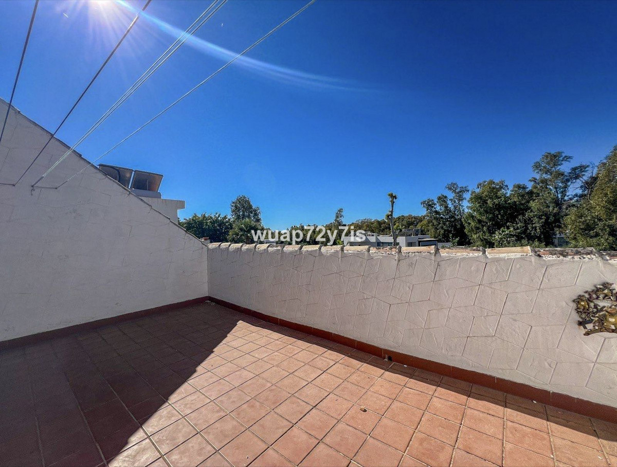 Te koop Herenhuis Costa Del Sol El Paraiso € 675.000,-