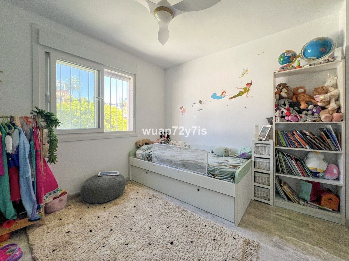 Te koop Herenhuis Costa Del Sol El Paraiso € 675.000,-