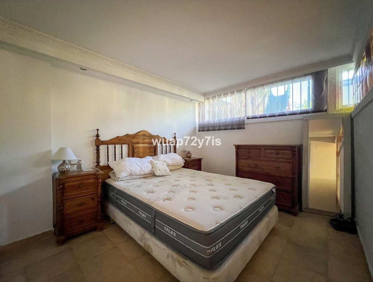 Te koop Herenhuis Costa Del Sol El Paraiso € 675.000,-