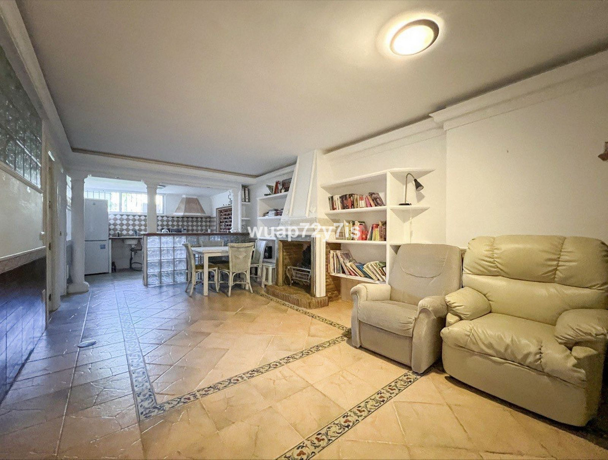 Te koop Herenhuis Costa Del Sol El Paraiso € 675.000,-