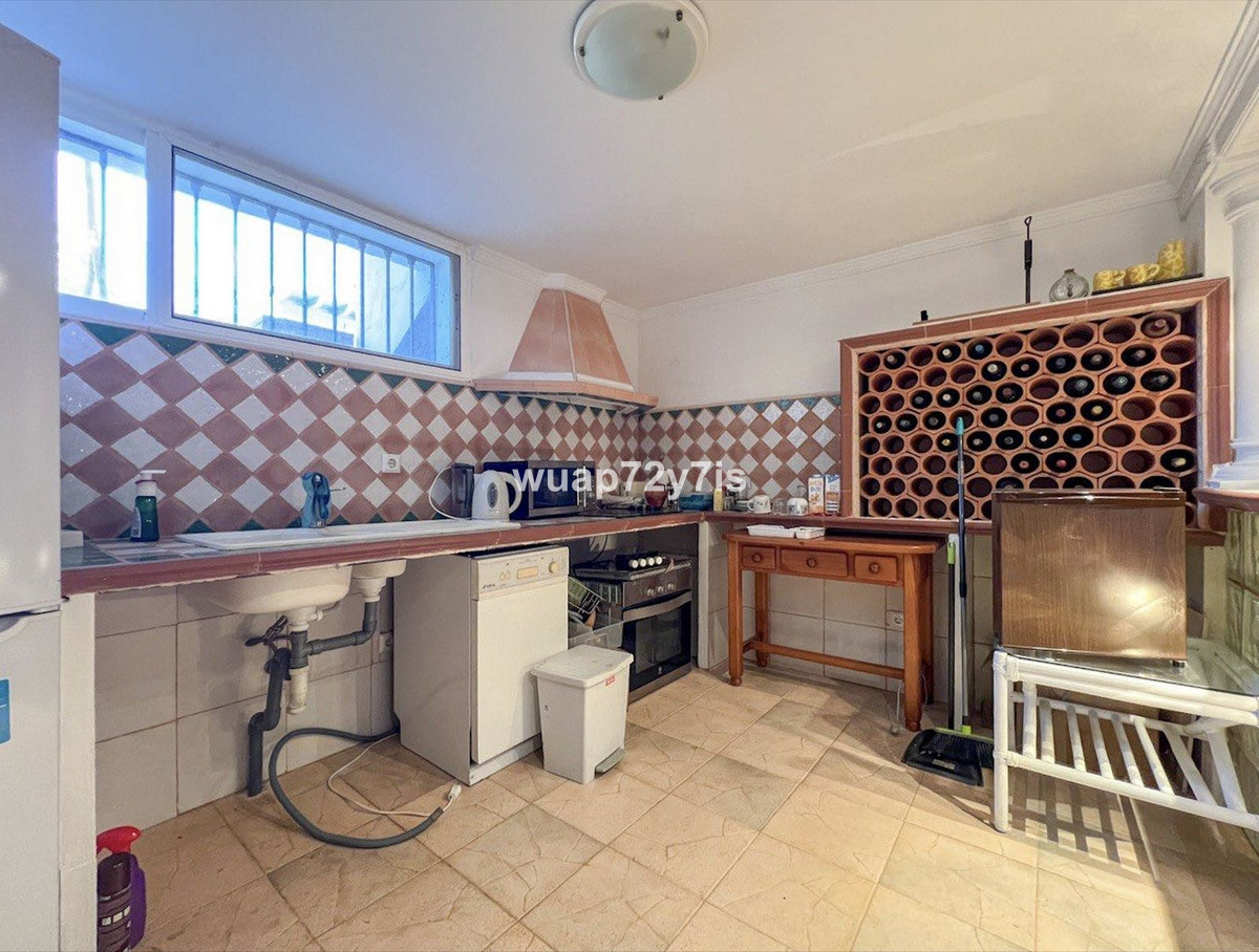 Te koop Herenhuis Costa Del Sol El Paraiso € 675.000,-