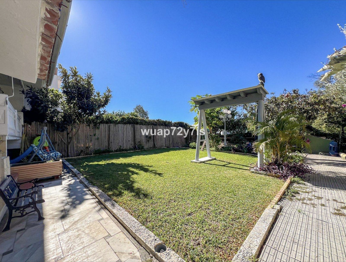 Te koop Herenhuis Costa Del Sol El Paraiso € 675.000,-