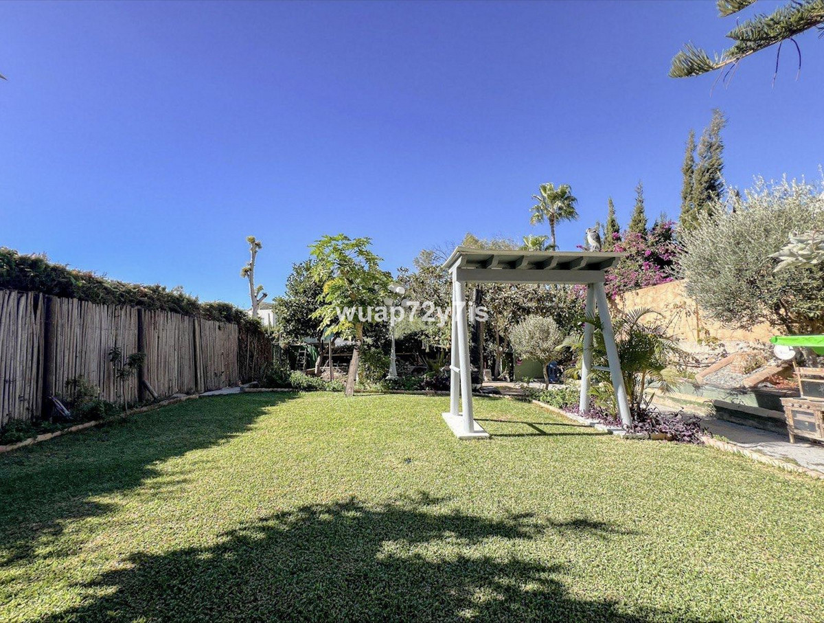 Te koop Herenhuis Costa Del Sol El Paraiso € 675.000,-