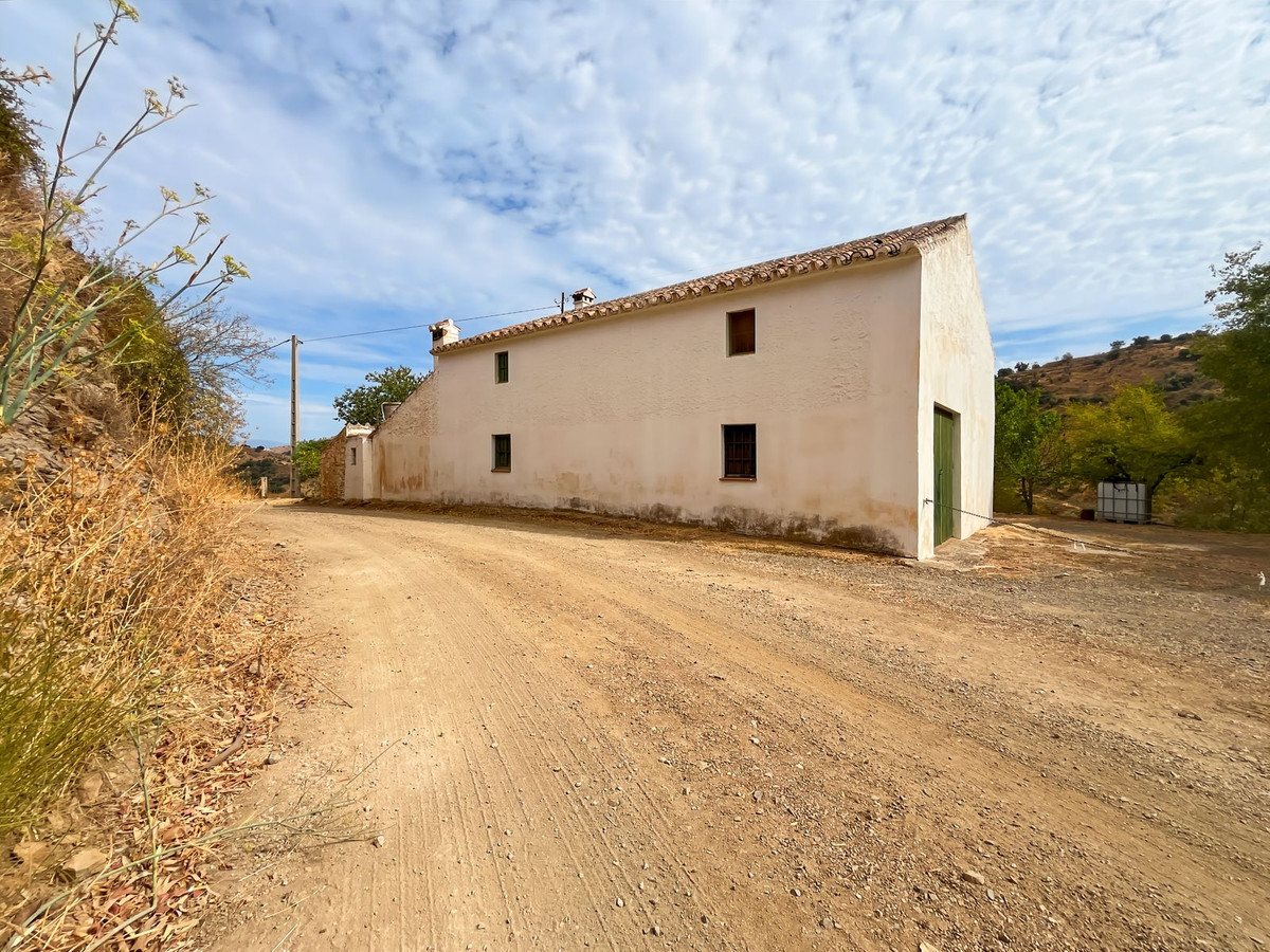 Te koop Finca - Cortijo Costa Del Sol Málaga € 194.500,-