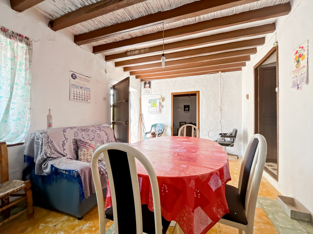 Te koop Finca - Cortijo Costa Del Sol Málaga € 194.500,-