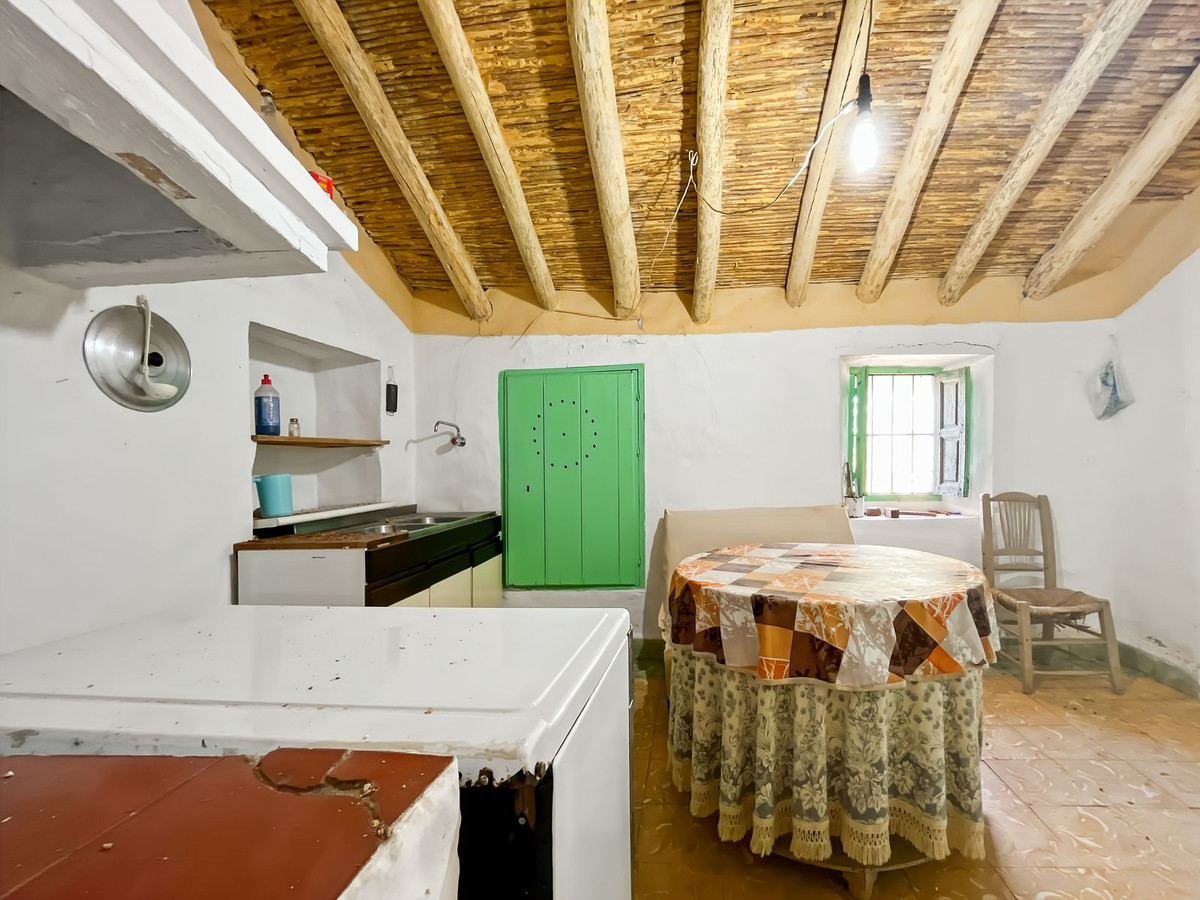 Te koop Finca - Cortijo Costa Del Sol Málaga € 194.500,-