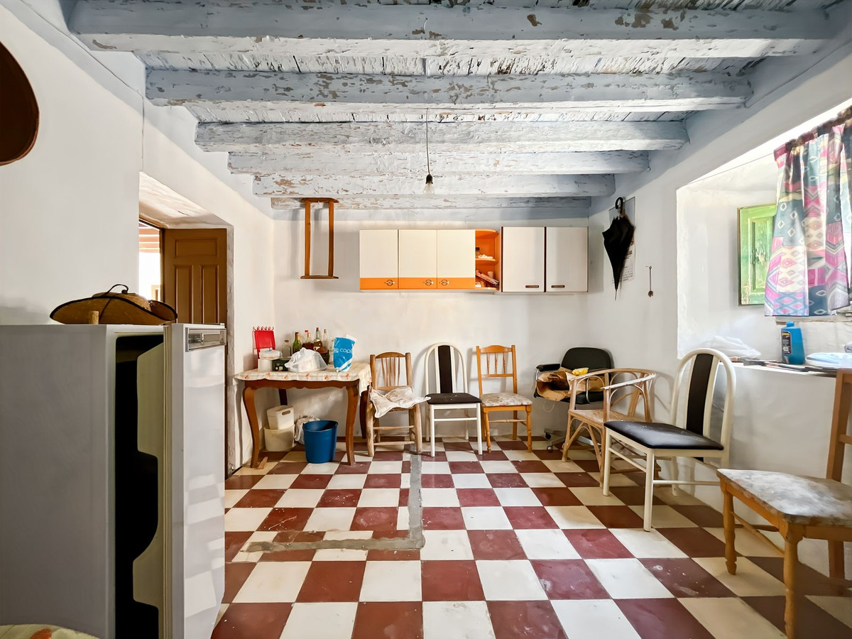 Te koop Finca - Cortijo Costa Del Sol Málaga € 194.500,-