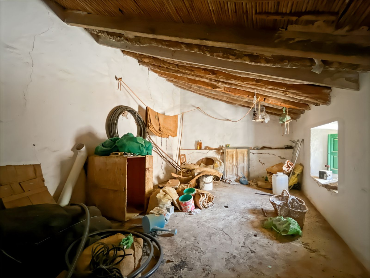 Te koop Finca - Cortijo Costa Del Sol Málaga € 194.500,-