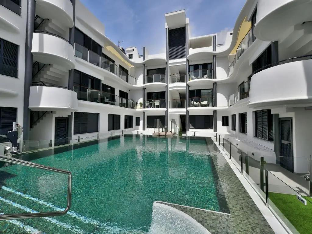 Te koop Middle Floor Apartment Costa Del Sol Estepona € 799.000,-