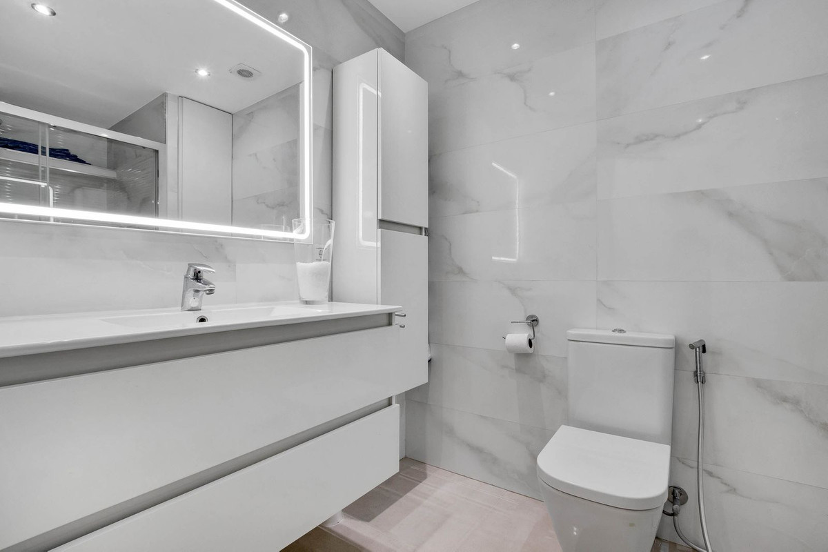 Te koop Middle Floor Apartment Costa Del Sol Torremolinos € 679.000,-