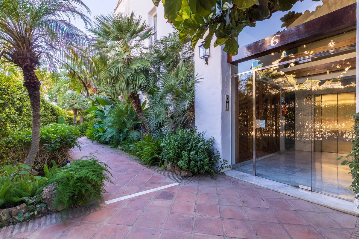 Te koop Middle Floor Apartment Costa Del Sol Torremolinos € 679.000,-