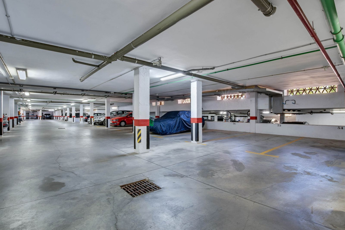 Te koop Middle Floor Apartment Costa Del Sol Torremolinos € 679.000,-