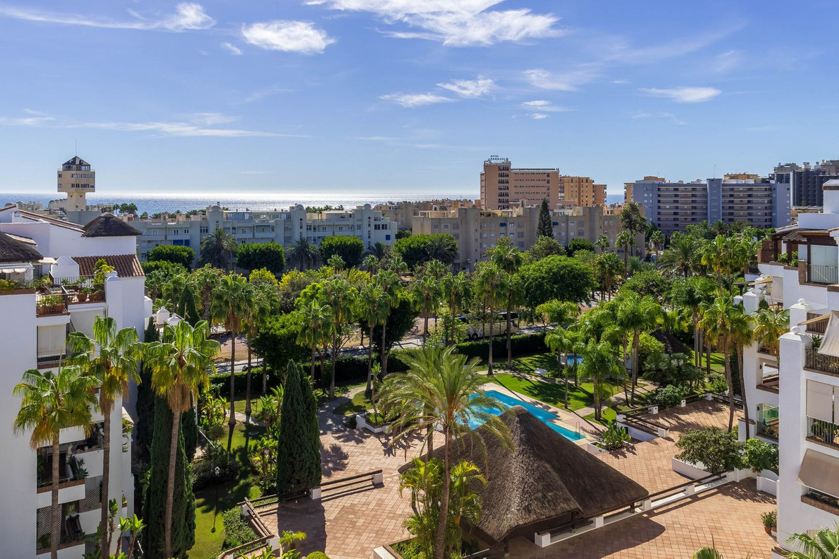 Te koop Middle Floor Apartment Costa Del Sol Torremolinos € 679.000,-