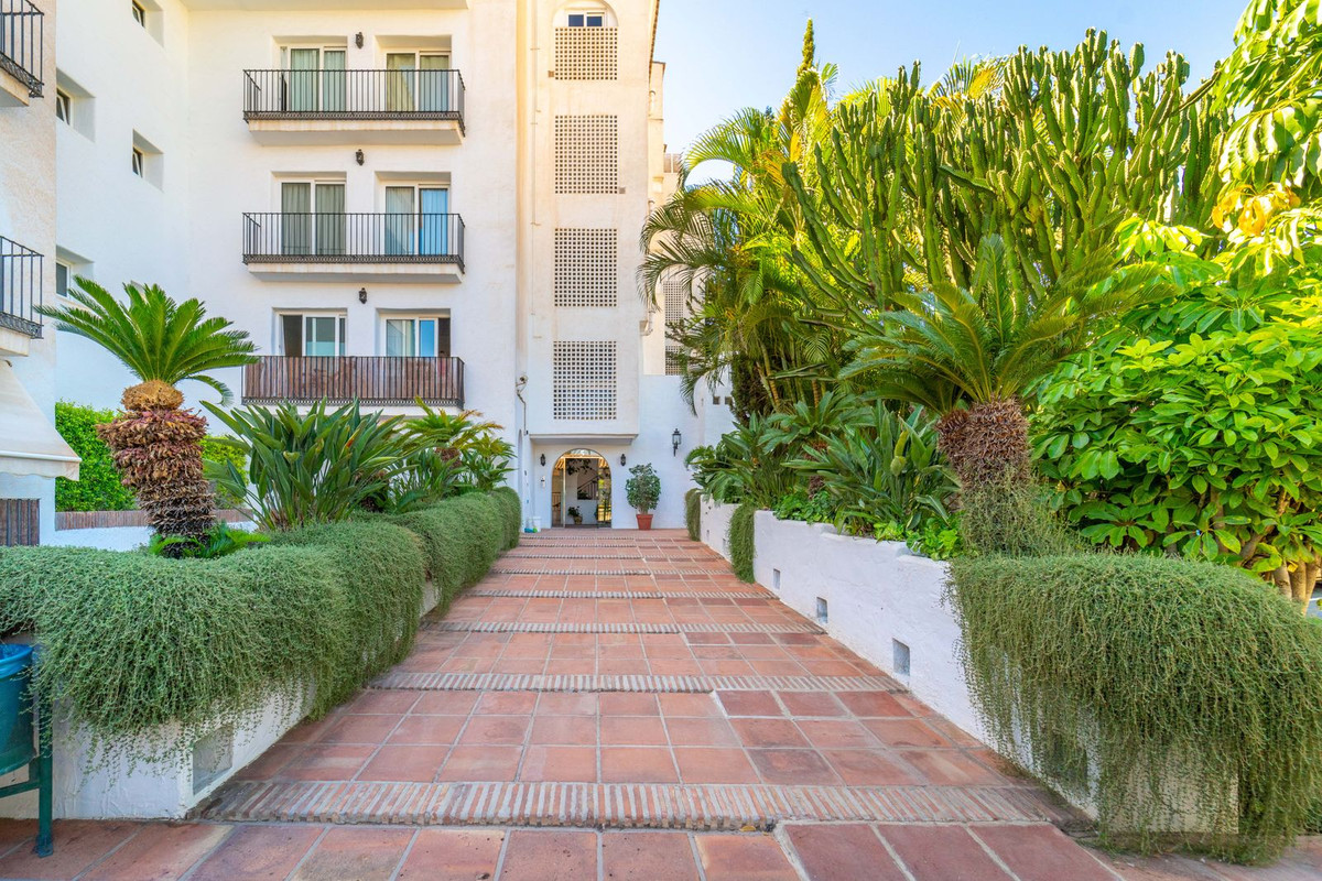 Te koop Middle Floor Apartment Costa Del Sol Torremolinos € 679.000,-