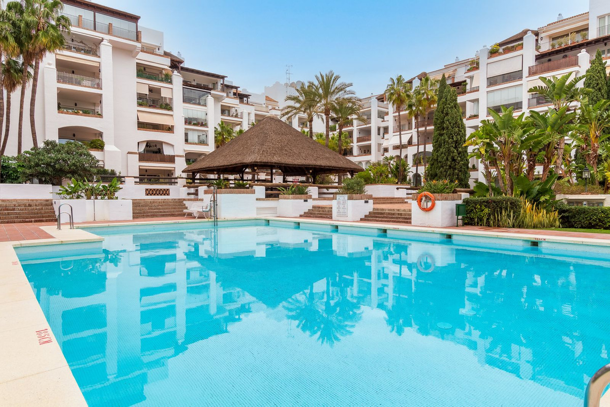 Te koop Middle Floor Apartment Costa Del Sol Torremolinos € 679.000,-