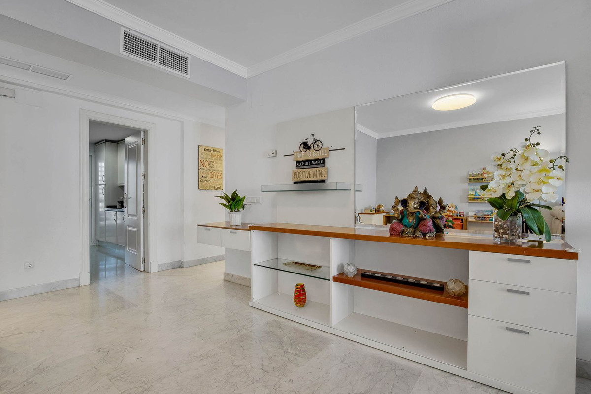 Te koop Middle Floor Apartment Costa Del Sol Torremolinos € 679.000,-