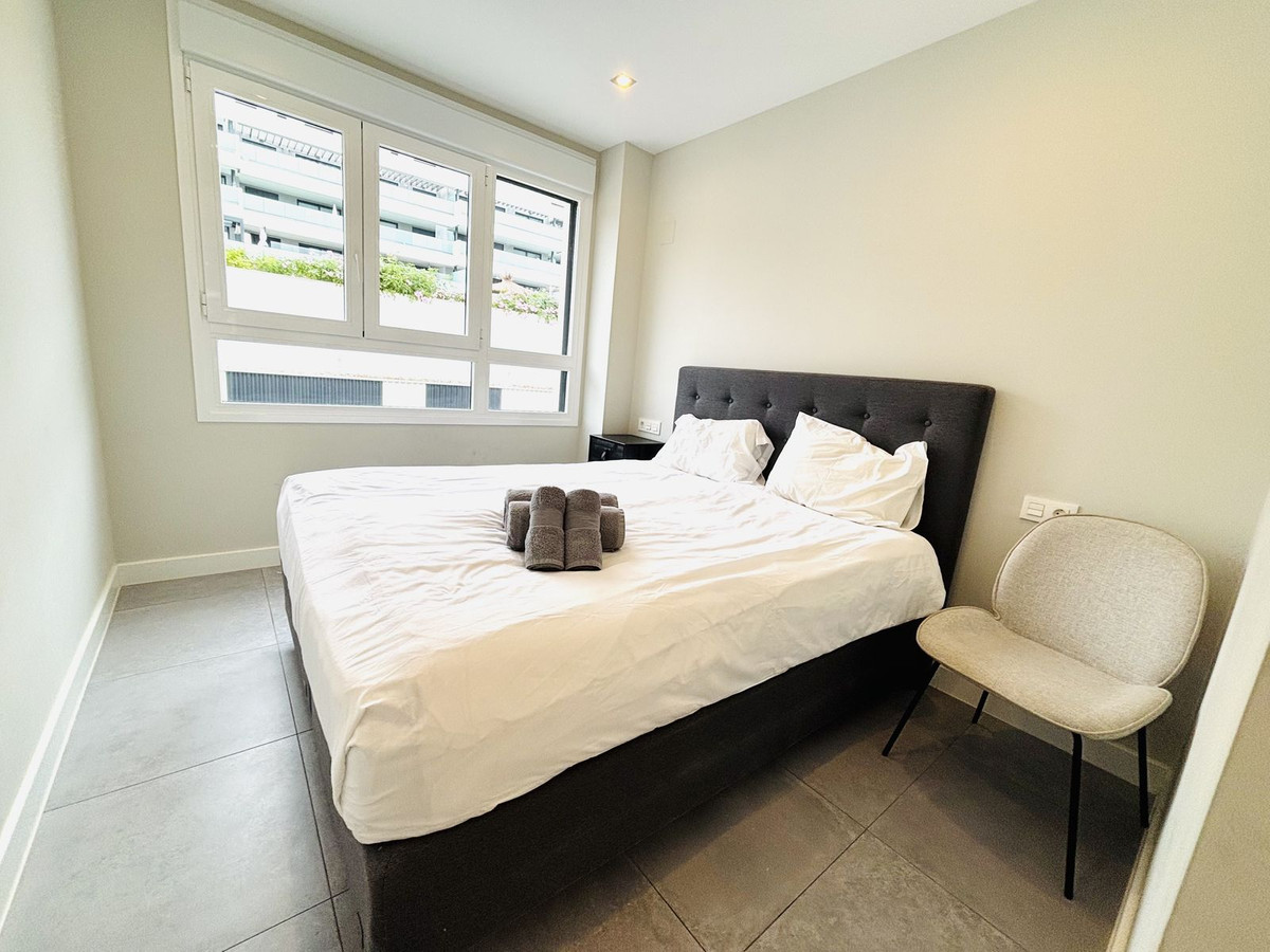 Te koop Middle Floor Apartment Costa Del Sol La Cala De Mijas € 665.000,-