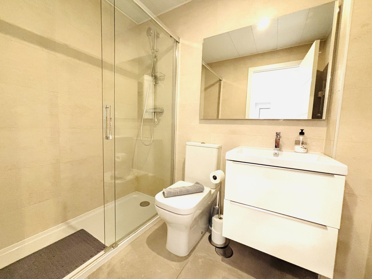 Te koop Middle Floor Apartment Costa Del Sol La Cala De Mijas € 665.000,-