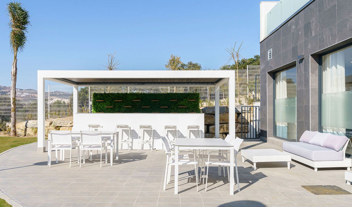 Te koop Middle Floor Apartment Costa Del Sol La Cala De Mijas € 665.000,-