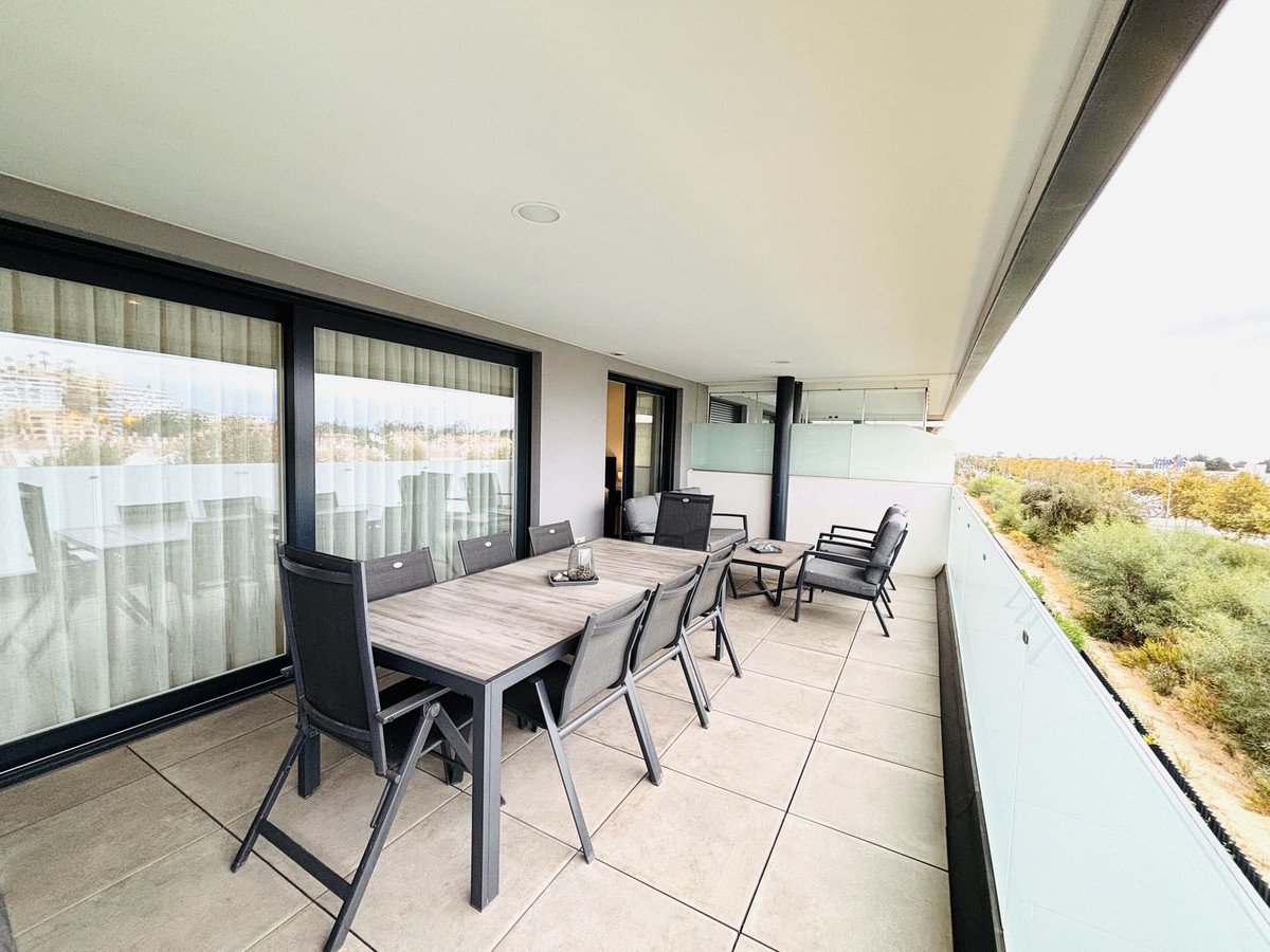 Te koop Middle Floor Apartment Costa Del Sol La Cala De Mijas € 665.000,-