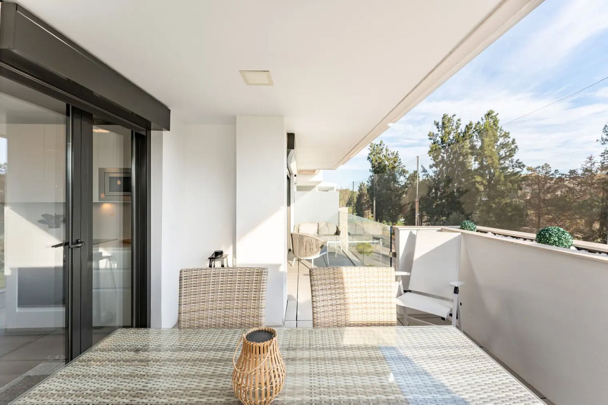 Te koop Middle Floor Apartment Costa Del Sol La Cala De Mijas € 575.000,-