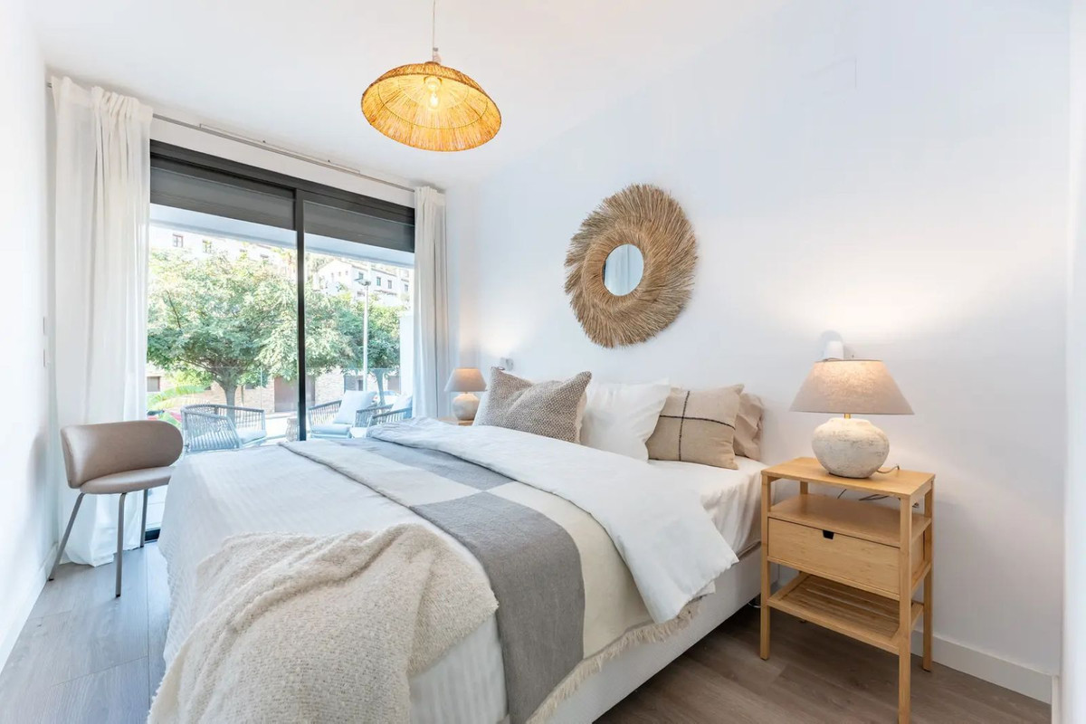 Te koop Middle Floor Apartment Costa Del Sol La Cala De Mijas € 575.000,-