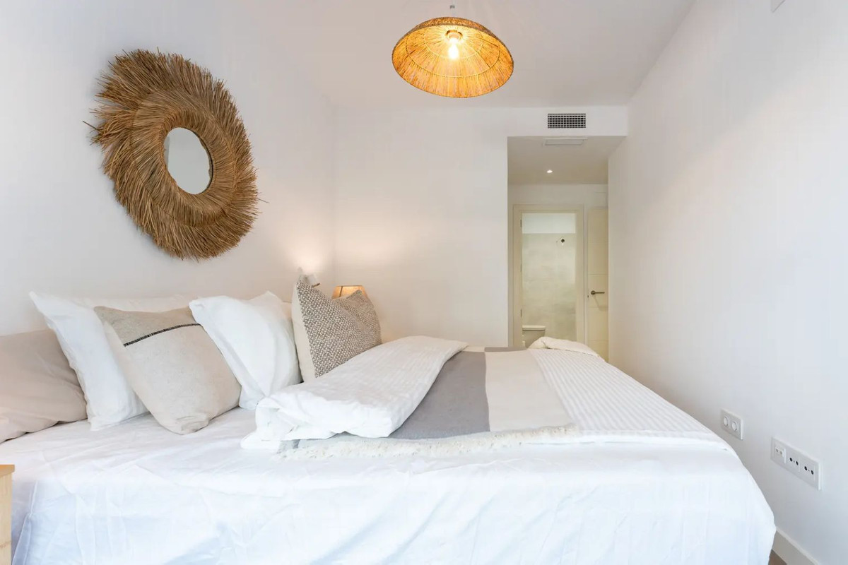 Te koop Middle Floor Apartment Costa Del Sol La Cala De Mijas € 575.000,-