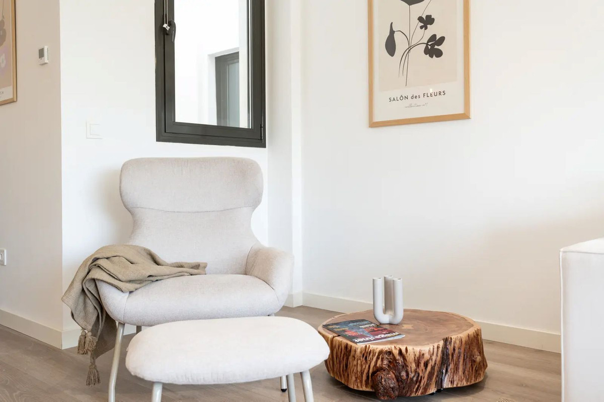 Te koop Middle Floor Apartment Costa Del Sol La Cala De Mijas € 575.000,-