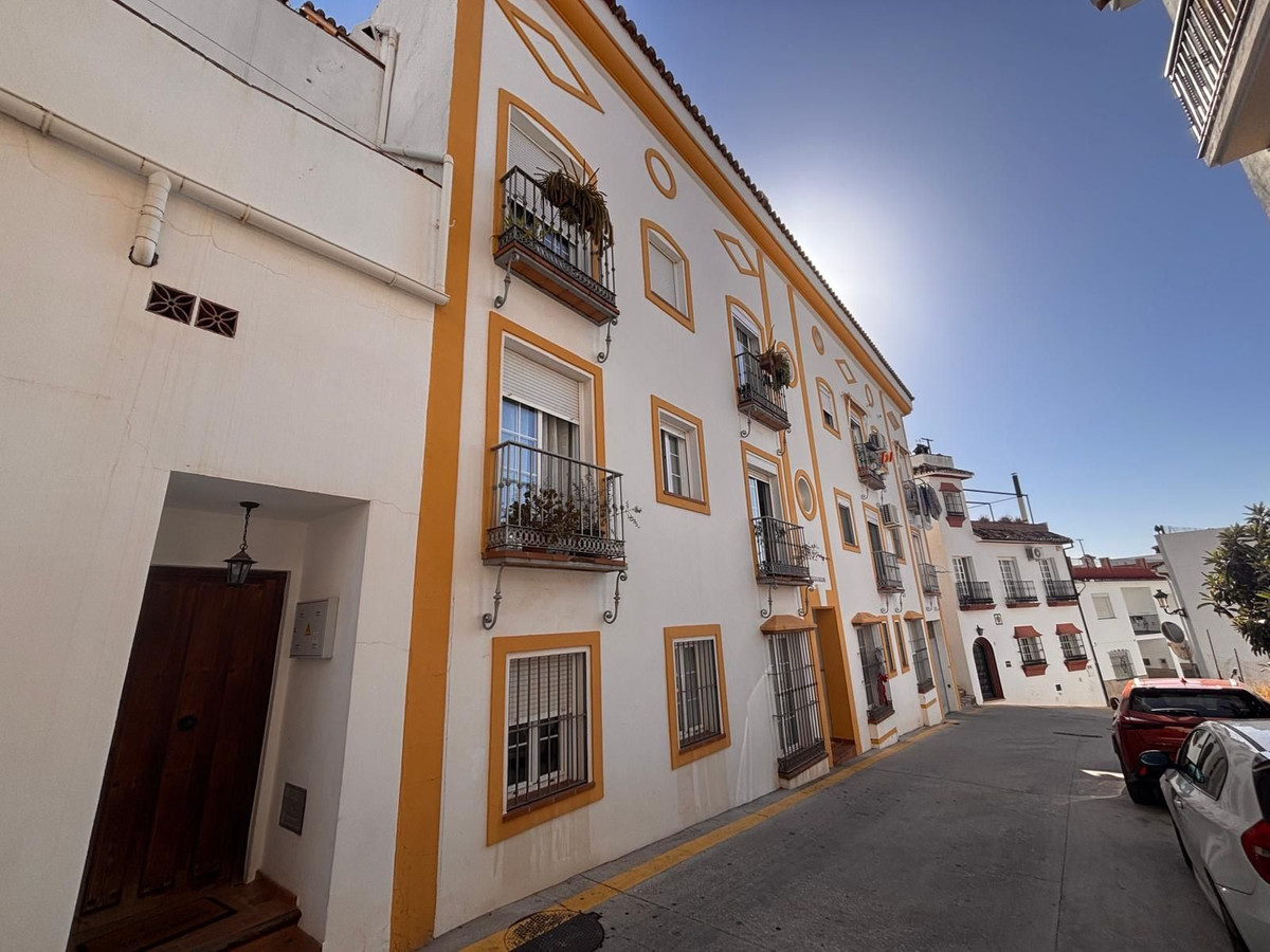 Te koop Middle Floor Apartment Costa Del Sol Ojén € 230.000,-