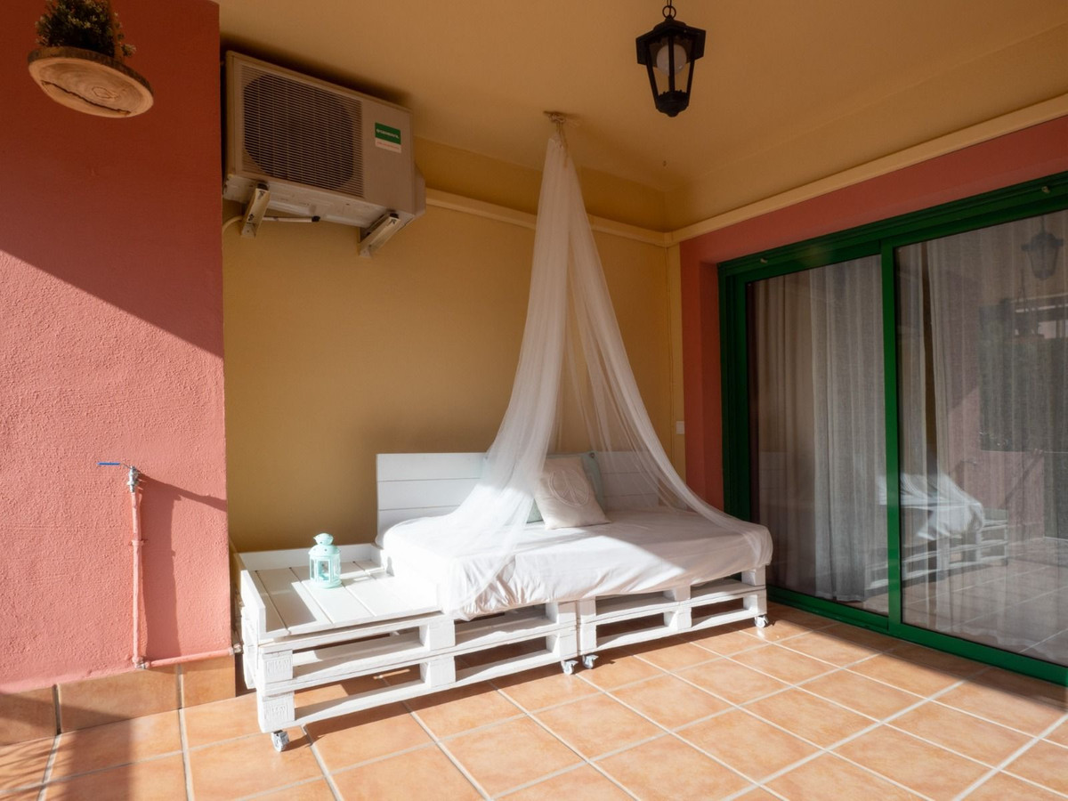 Te koop Middle Floor Apartment Costa Del Sol Torreblanca € 314.000,-