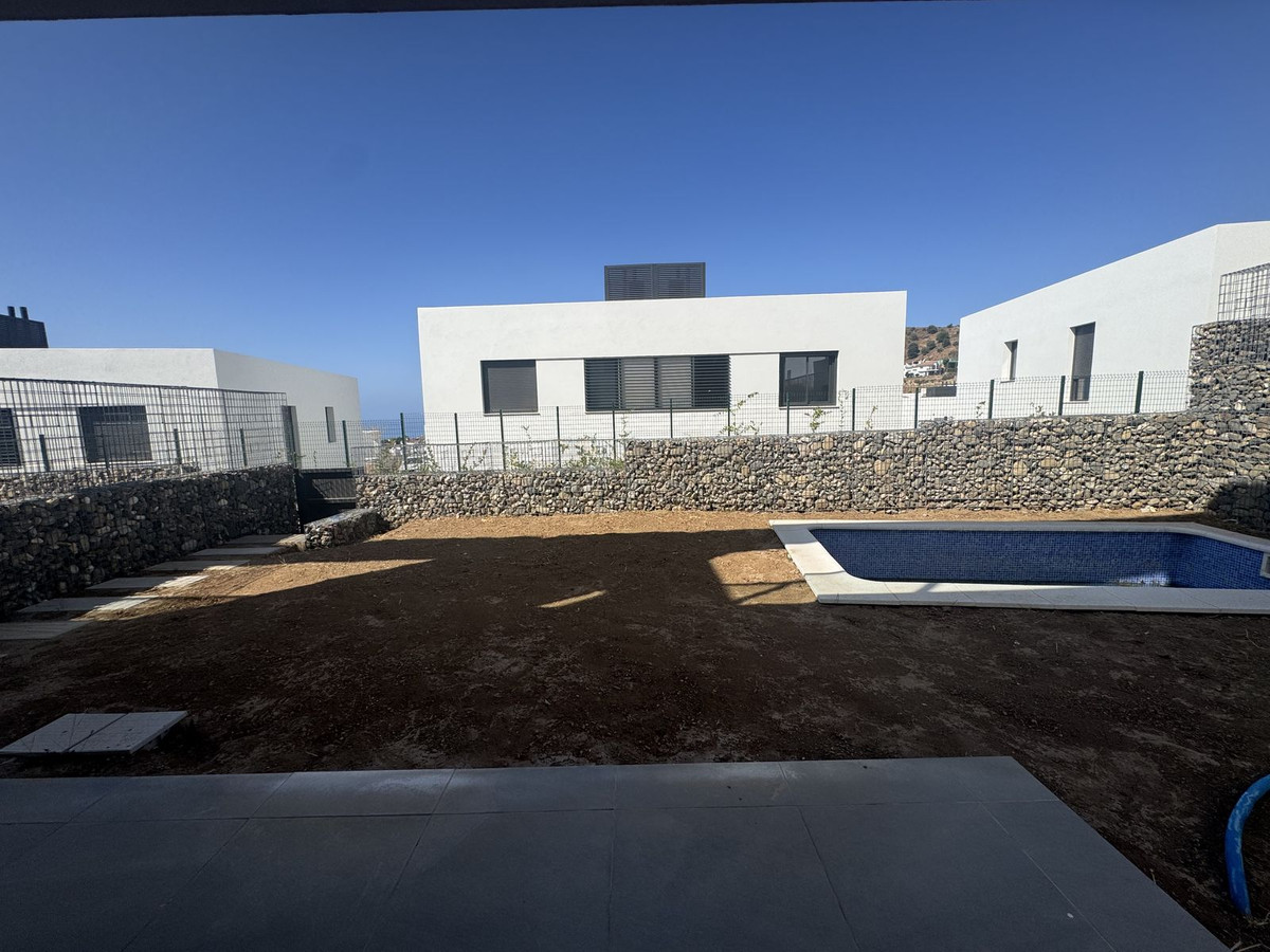 Te koop Herenhuis Costa Del Sol Riviera Del Sol € 635.000,-