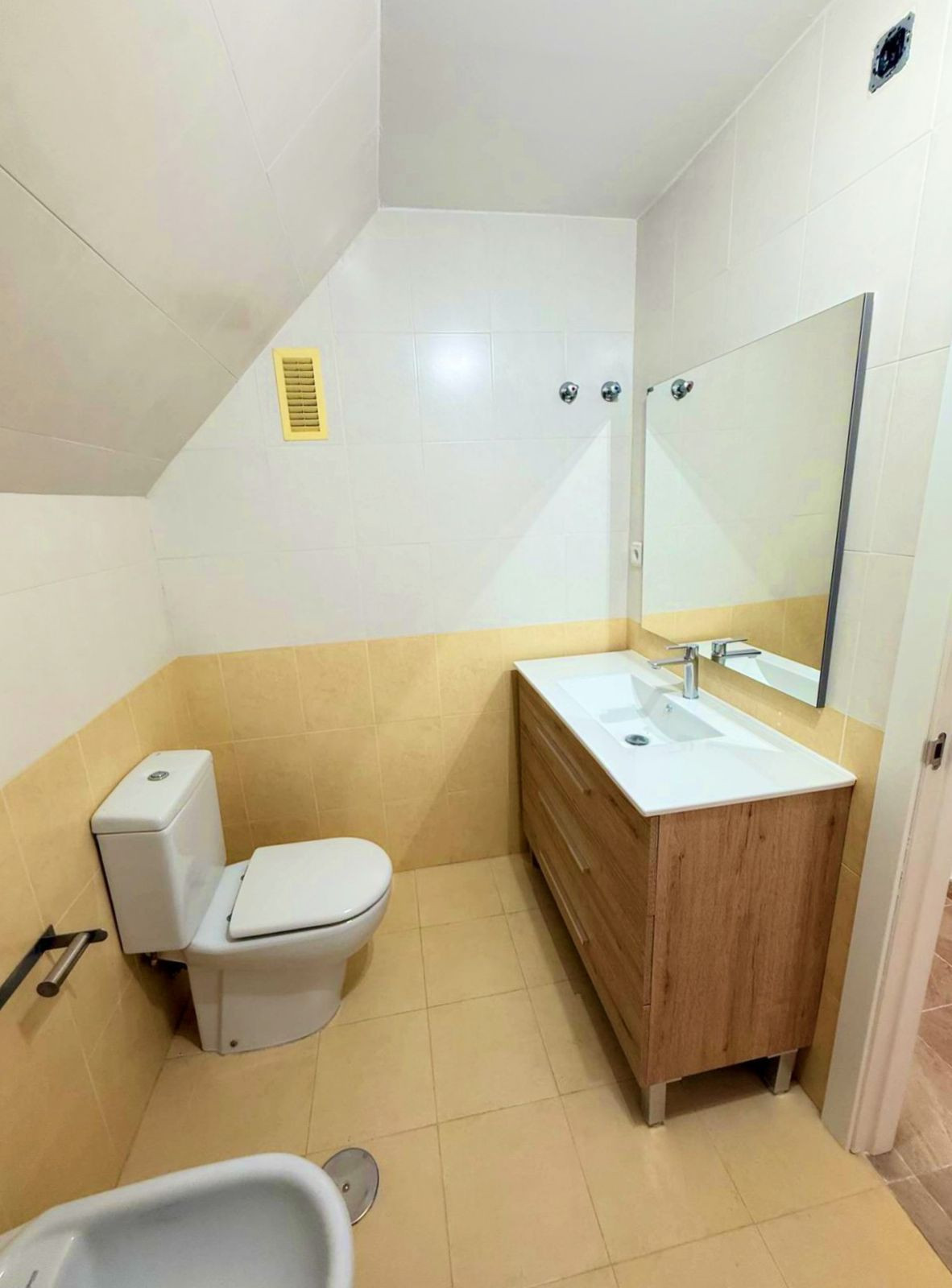 Te koop Penthouse Duplex Costa Del Sol Casares Playa € 349.000,-