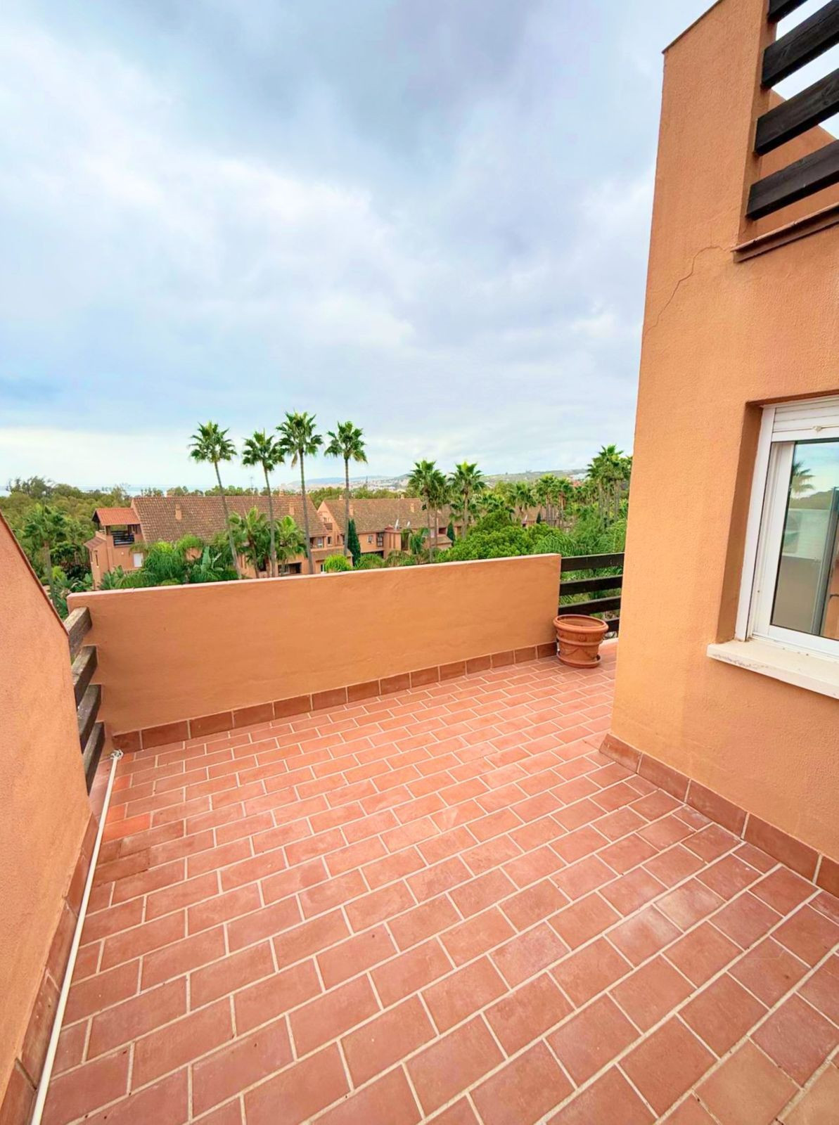 Te koop Penthouse Duplex Costa Del Sol Casares Playa € 349.000,-