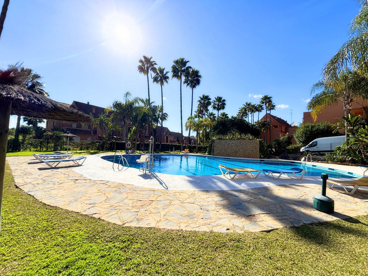 Te koop Penthouse Duplex Costa Del Sol Casares Playa € 349.000,-