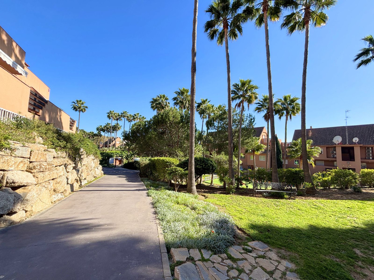 Te koop Penthouse Duplex Costa Del Sol Casares Playa € 349.000,-