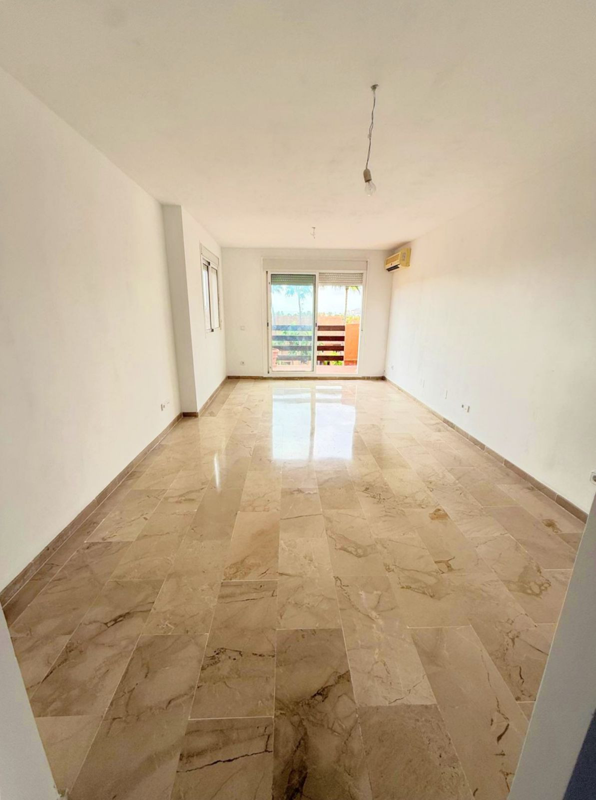 Te koop Penthouse Duplex Costa Del Sol Casares Playa € 349.000,-