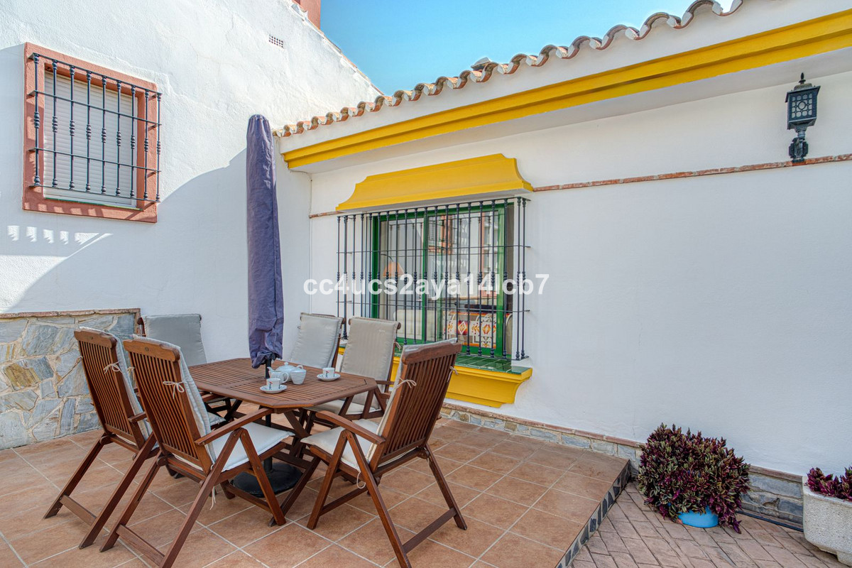 Te koop Half vrijstaand huis Costa Del Sol Riviera Del Sol € 539.000,-