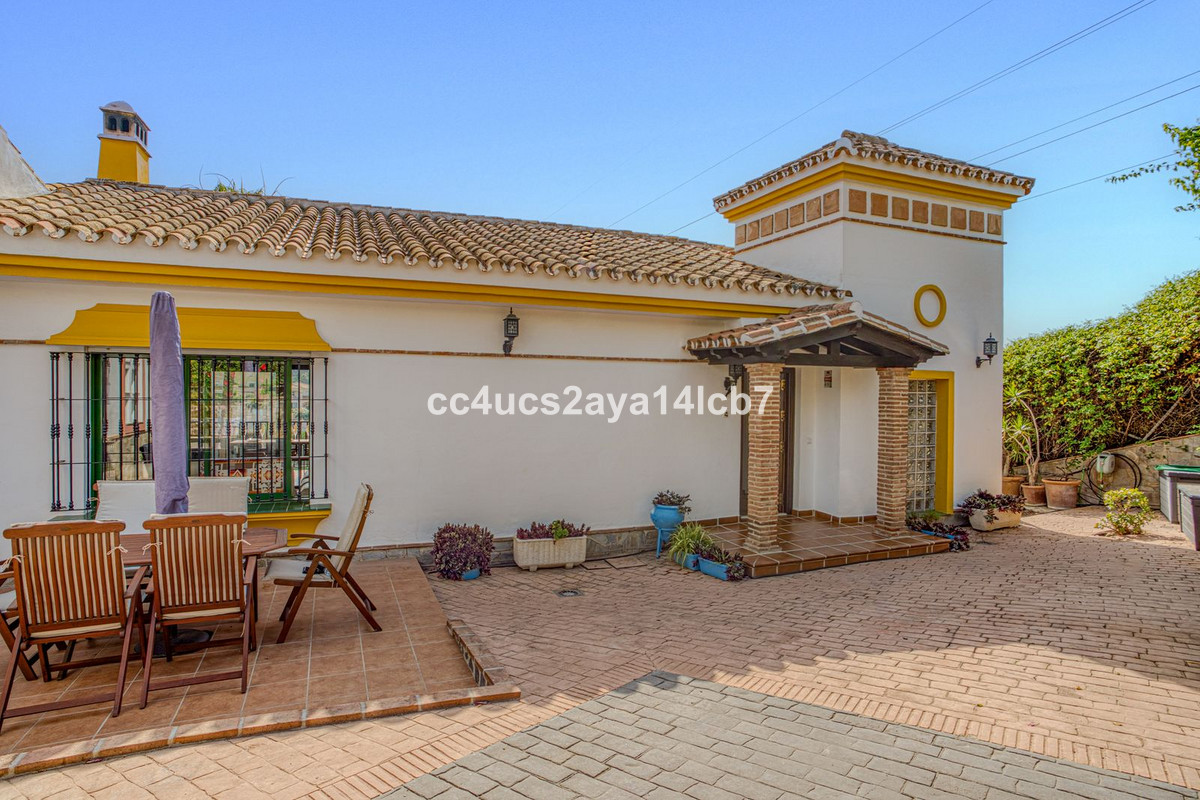 Te koop Half vrijstaand huis Costa Del Sol Riviera Del Sol € 539.000,-