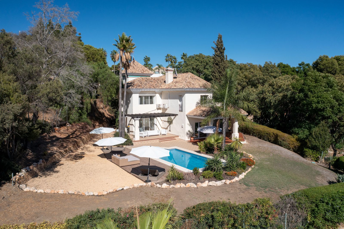 Te koop Vrijstaande Villa Costa Del Sol Hacienda Las Chapas € 1.995.000,-