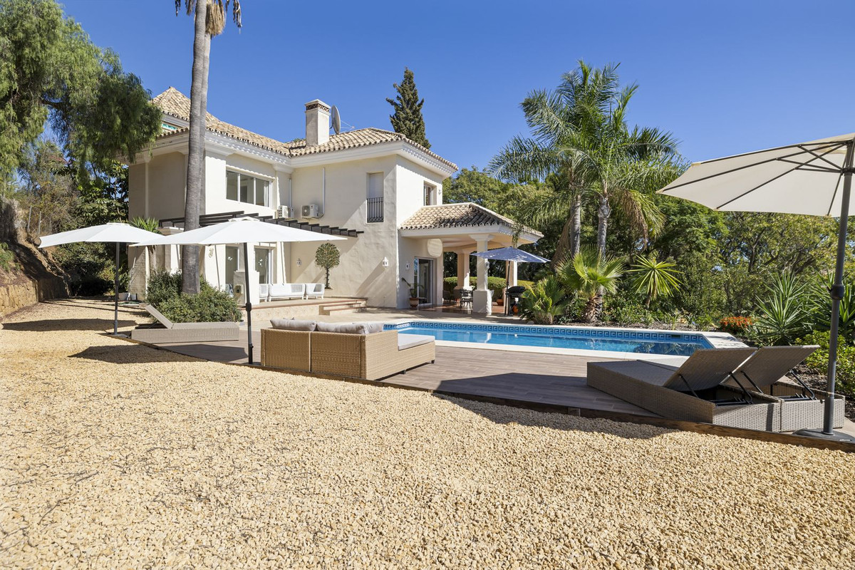 Te koop Vrijstaande Villa Costa Del Sol Hacienda Las Chapas € 1.995.000,-