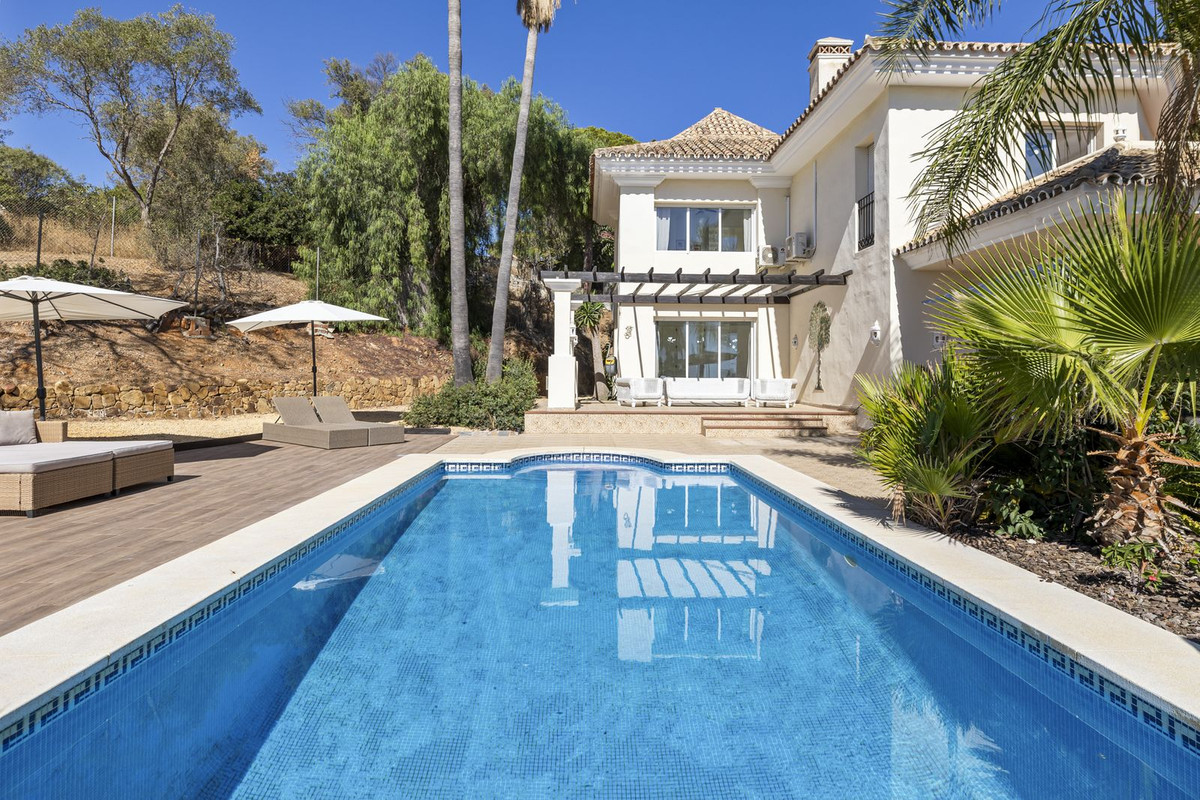 Te koop Vrijstaande Villa Costa Del Sol Hacienda Las Chapas € 1.995.000,-