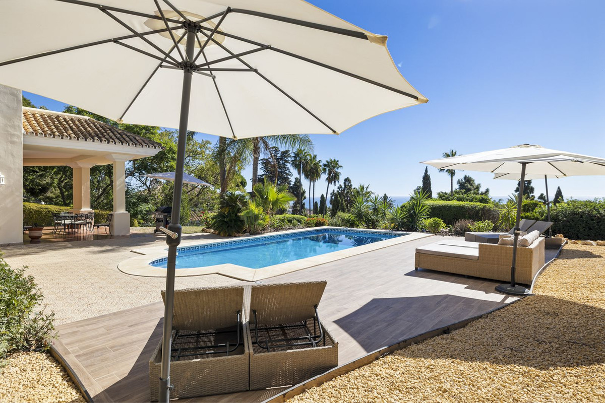 Te koop Vrijstaande Villa Costa Del Sol Hacienda Las Chapas € 1.995.000,-