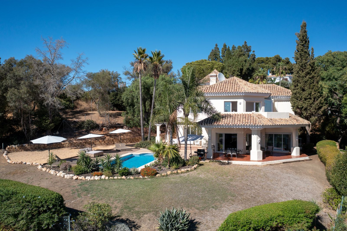 Te koop Vrijstaande Villa Costa Del Sol Hacienda Las Chapas € 1.995.000,-