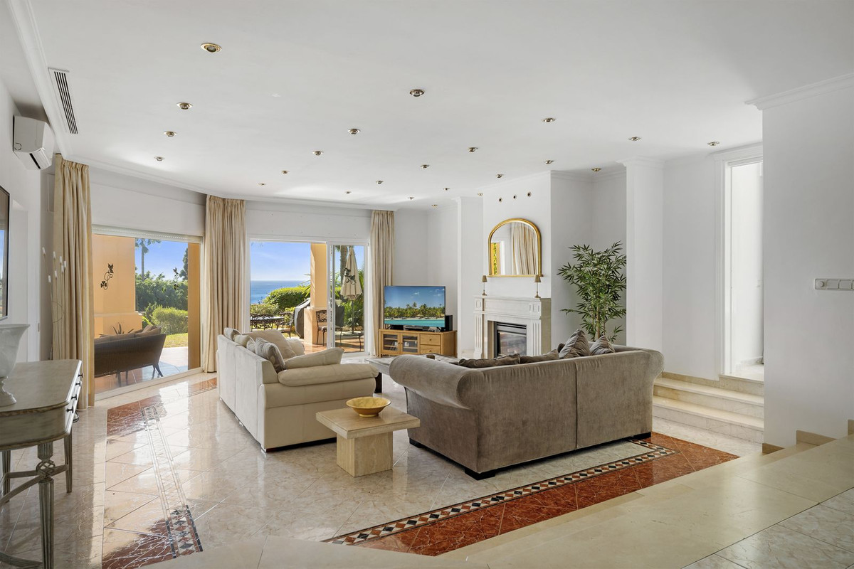 Te koop Vrijstaande Villa Costa Del Sol Hacienda Las Chapas € 1.995.000,-