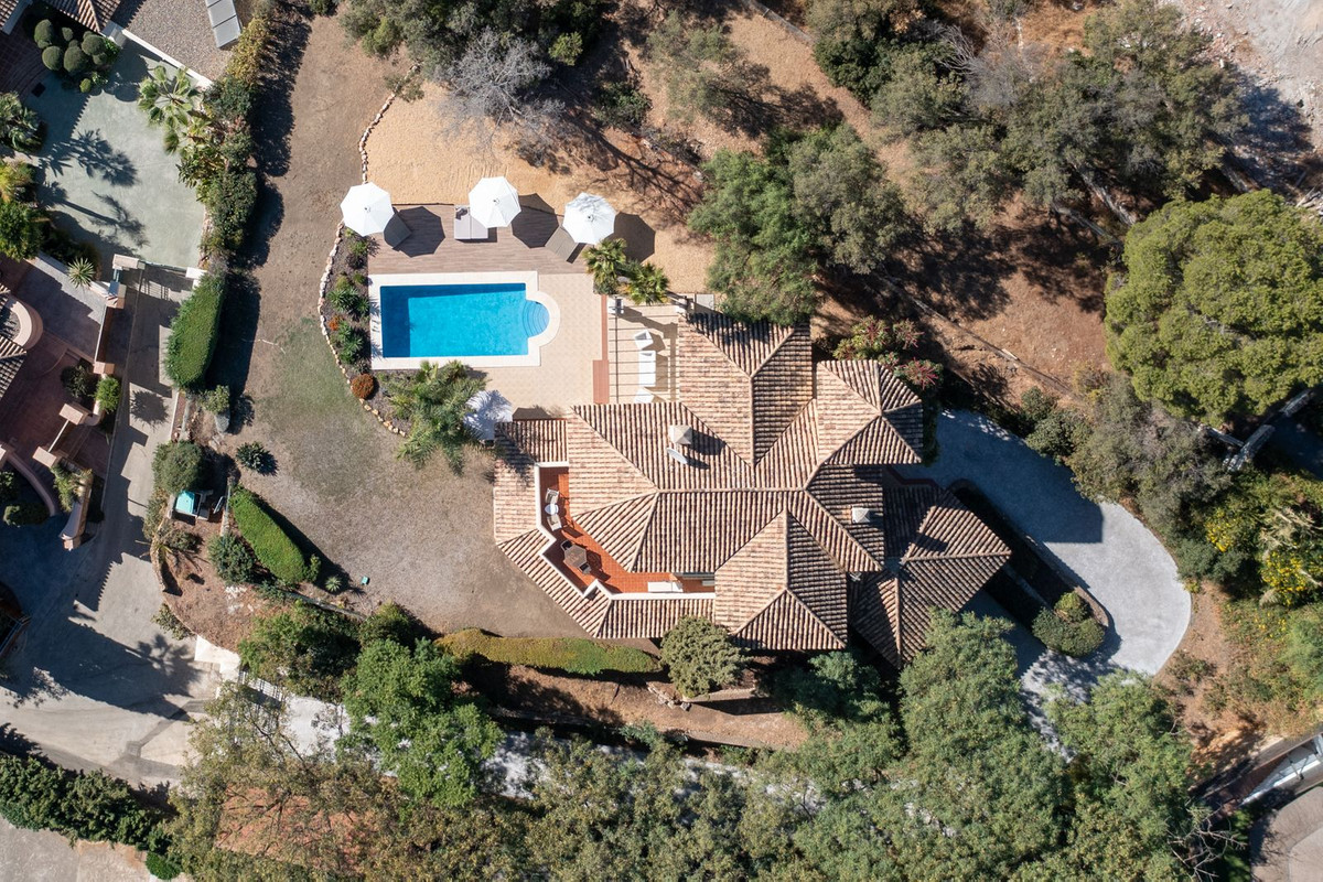 Te koop Vrijstaande Villa Costa Del Sol Hacienda Las Chapas € 1.995.000,-