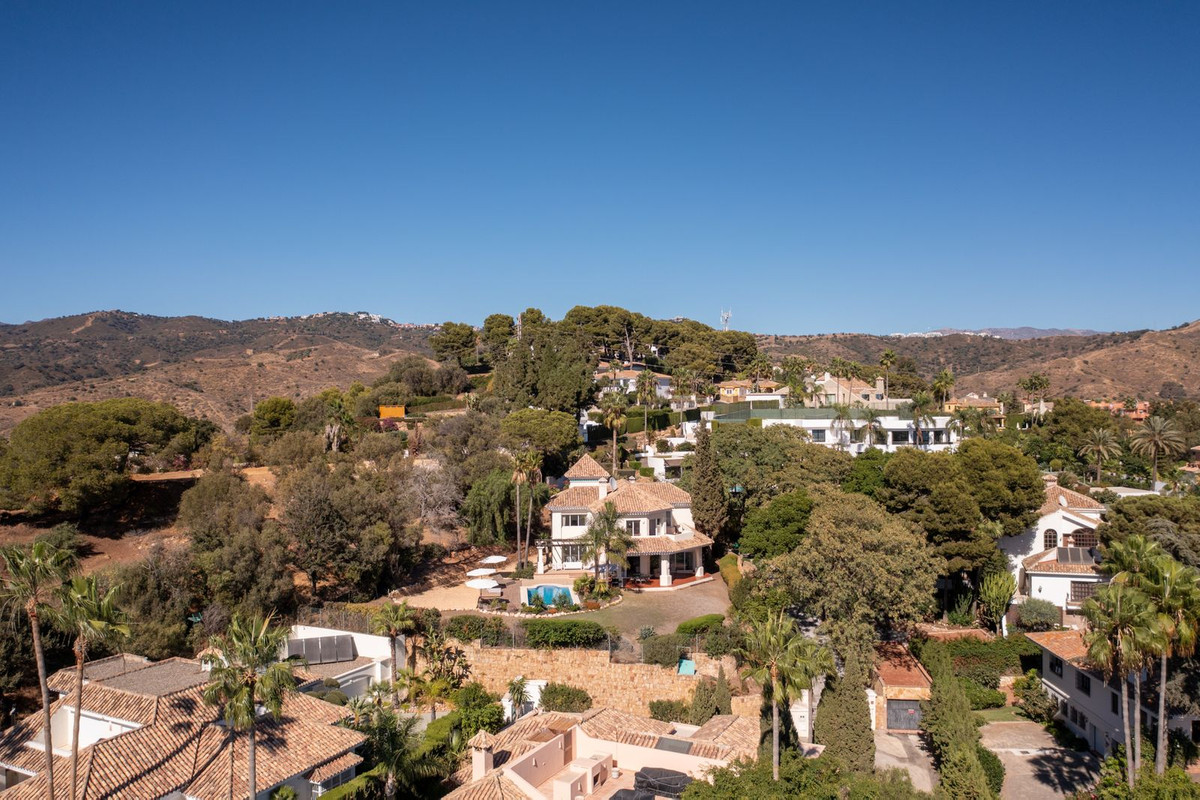 Te koop Vrijstaande Villa Costa Del Sol Hacienda Las Chapas € 1.995.000,-