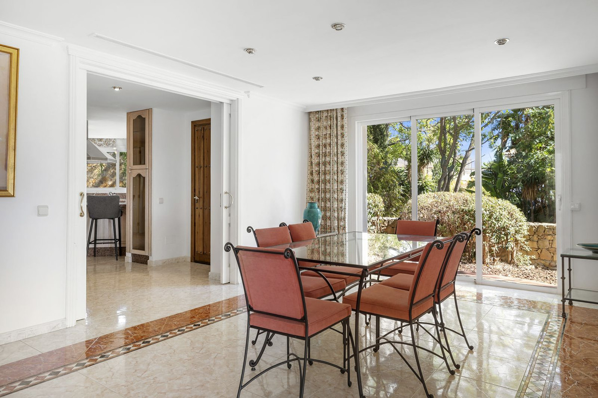 Te koop Vrijstaande Villa Costa Del Sol Hacienda Las Chapas € 1.995.000,-