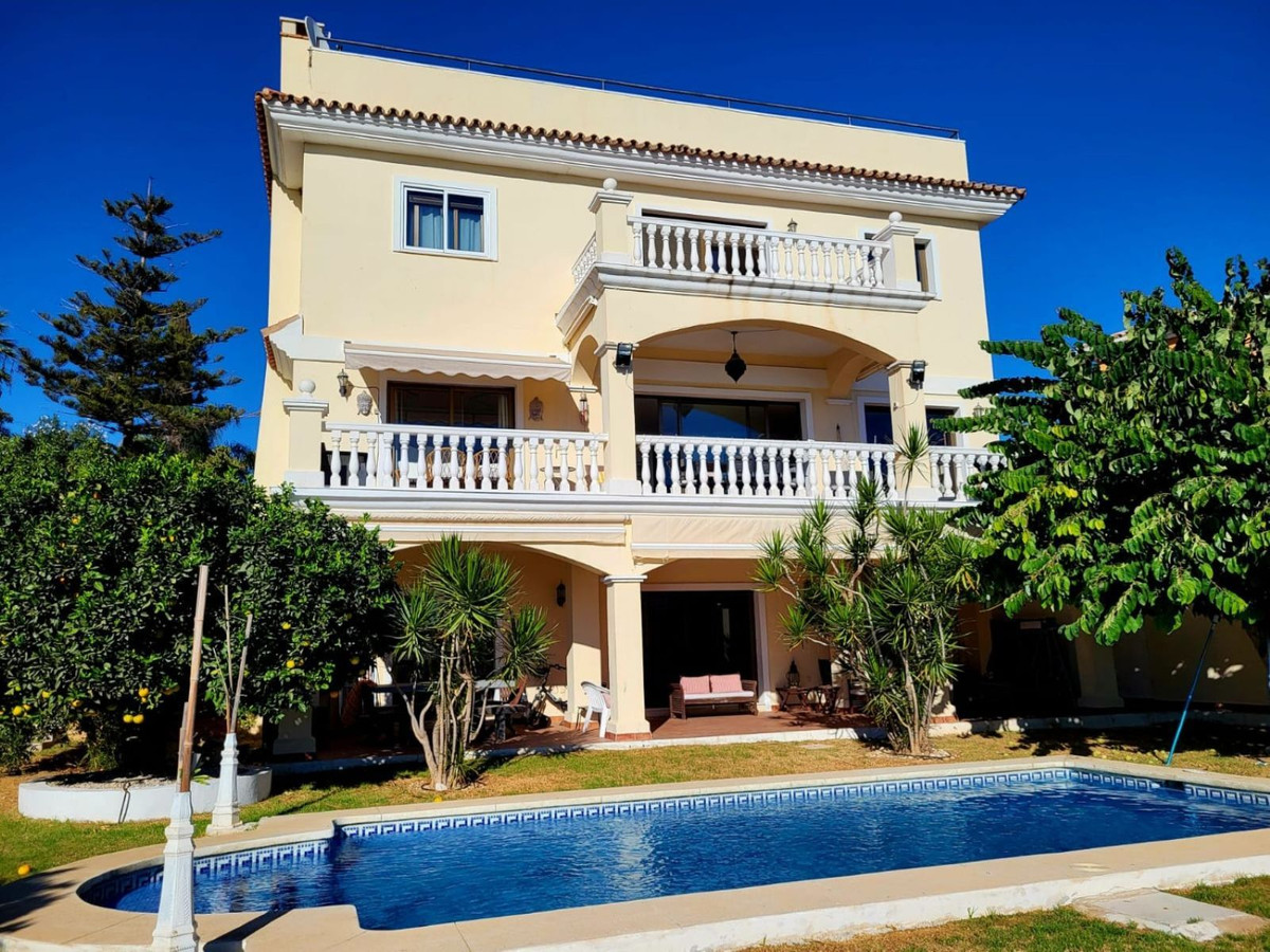 Te koop Vrijstaande Villa Costa Del Sol Marbella € 1.850.000,-